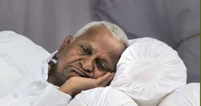 दडपशाही नव्हे, संवाद हवा; विद्यार्थ्यांसाठी अण्णा मैदानात