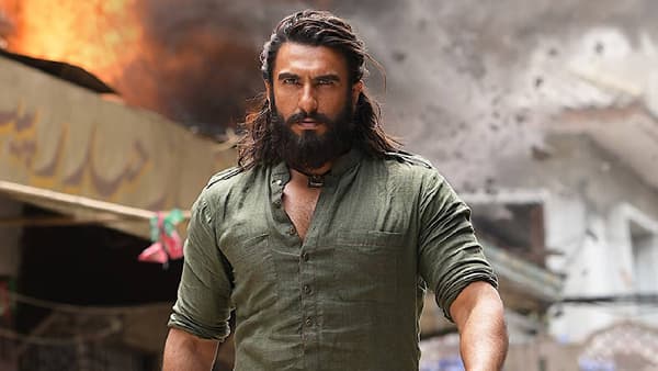 आदित्य धर दिग्दर्शित 'धुरंधर' आणि 'धुरंधर 2' हे दोन्ही चित्रपट थिएटरमध्ये तुफान गाजले. बॉक्स ऑफिसवर रग्गड कमाई केल्यानंतर ओटीटी प्लॅटफॉर्मवरही या चित्रपटांनी अक्षरश: धुमाकूळ घातला आहे. ओरमॅक्स मीडियाच्या सहामाही स्ट्रीमिंग रिपोर्टमध्ये ओटीटीवर सर्वाधिक पाहिला गेलेला चित्रपट म्हणून 'धुरंधर'ने आपलं स्थान निश्चित केलं होतं. त्यानंतर आता नेटफ्लिक्सच्या नव्या एंगेजमेंट रिपोर्टमध्ये जागतिक स्तरावर 'धुरंधर' हा नेटफ्लिक्सचा सर्वांत मोठा भारतीय चित्रपट म्हणून समोर आला आहे.