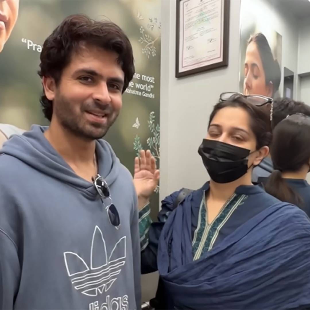"मागचा संपूर्ण महिना अक्षरश: वेडं करणारा होता. पहिल्या इम्युनोथेरपीनंतर माझ्या शरीरात त्याचे साइड इफेक्ट्स दिसू लागले. आधी मला ताप आला आणि दुसऱ्या सेशननंतर शरीरावर रॅशेस येऊ लागले होते. सतत खाज येत होत होती. या बदलांची मी आता सवय करून घेत आहे", असं ती म्हणाली.