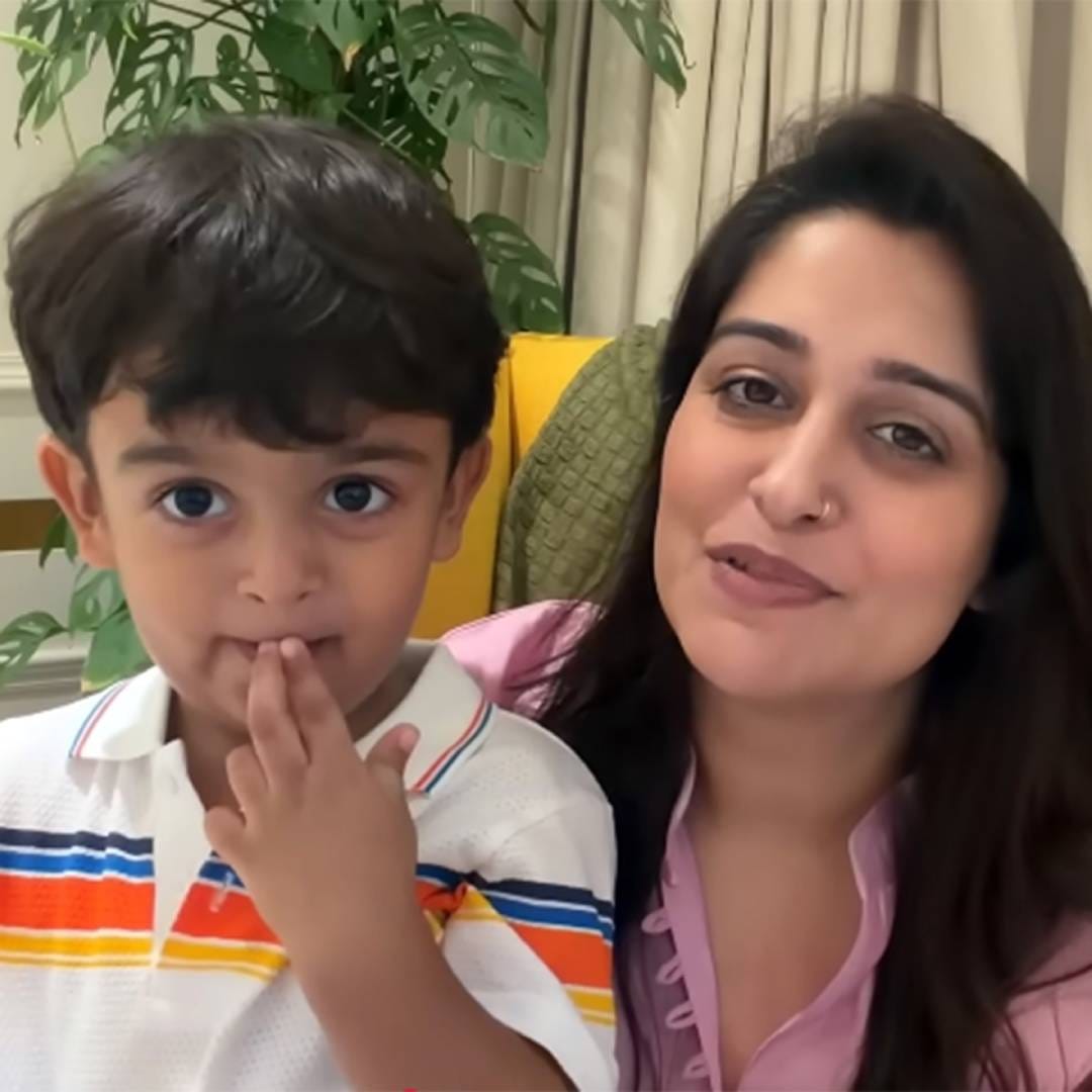 याविषयी ती पुढे म्हणाली, "दुसरं सेशन पूर्ण होऊन तीन-चार दिवस झाले आहेत आणि मी साइड इफेक्ट्सचा सामना करतेय. मी मजबूत राहण्याचा प्रयत्न करतेय. मी जेव्हा दुसऱ्या सेशनसाठी जात होती, तेव्हा माझा मुलगा रुहान खूप निराश झाला होता. त्याला पाहून मी फार दु:खी होती."