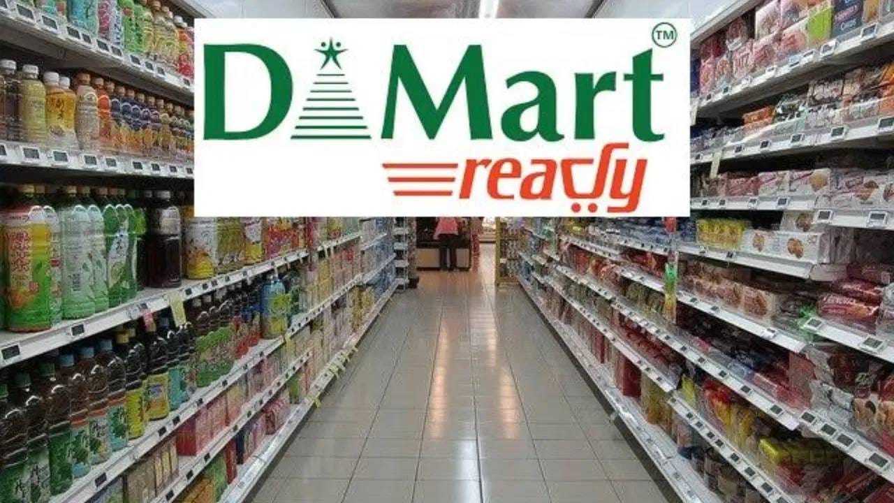 DMart : फक्त 5 रुपयांची वस्तू, पण डीमार्टमध्ये दिसताच सगळे जण घेतात धाव; नाव वाचून चकित व्हाल! DMart : फक्त 5 रुपयांची वस्तू, पण डीमार्टमध्ये दिसताच सगळे जण घेतात धाव; नाव वाचून चकित व्हाल!