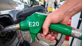 सावधान! E20 पेट्रोलमुळे खरंच खराब होऊ शकते तुमची कार? सत्य काय?.