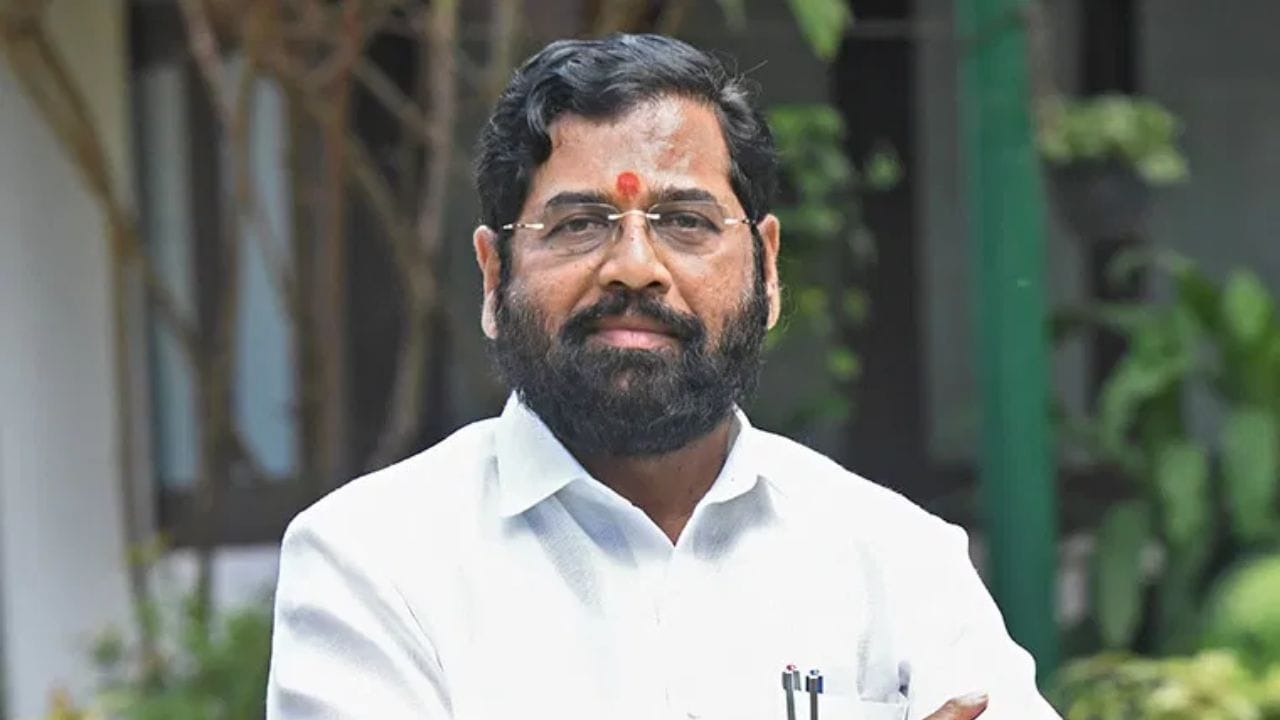 एकनाथ शिंदे मुख्यमंत्री होणार का? अखेर सस्पेन्स संपला, महायुतीच्या गोटातून मोठी बातमी एकनाथ शिंदे मुख्यमंत्री होणार का? अखेर सस्पेन्स संपला, महायुतीच्या गोटातून मोठी बातमी