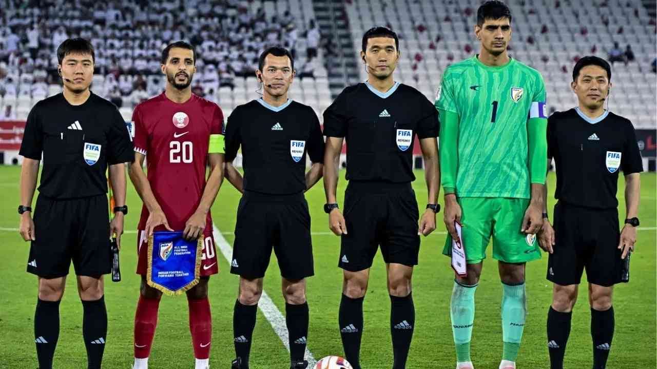 फीफा वर्ल्ड कप 2026 मध्ये (AFC) आशिया खंडातून रेकॉर्ड 9 टीम्सनी क्वालिफाय केलं. यात 8 टीम्स थेट आणि एका टीमने इंटरकॉन्टिनेंटल प्लेऑफच्या माध्यमातून स्थान मिळवलं. टीम्सची संख्या 64 झाली, तर आशियातून 10 ते 11 टीम क्वालिफाय होऊ शकतात. (PHOTO CREDIT- GETTY)