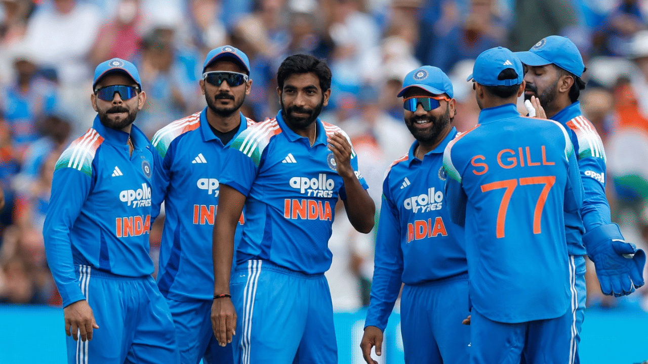 IND vs ENG: अरेरे आता काय भारत हरणार...पण एका क्षणात गेम पलटला, एक ओव्हर टर्निंग पॉइंट ठरली अन् टीम इंडिया सहज जिंकली IND vs ENG: अरेरे आता काय भारत हरणार...पण एका क्षणात गेम पलटला, एक ओव्हर टर्निंग पॉइंट ठरली अन् टीम इंडिया सहज जिंकली