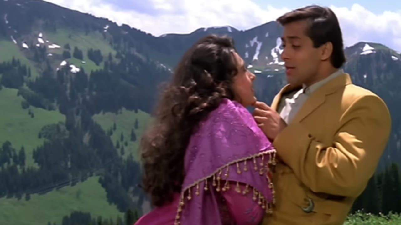 1996 साली प्रदर्शित झालेला 'जीत' हा सनी देओल, सलमान खान, करिश्मा कपूर, अमरीश पुरी आणि आलोक नाथ यांच्या प्रमुख भूमिका असलेला सुपरहिट चित्रपट ठरला. सुमारे 6 कोटी रुपयांच्या बजेटमध्ये बनलेल्या या चित्रपटाने बॉक्स ऑफिसवर 30 कोटी रुपयांहून अधिक कमाई केली होती.