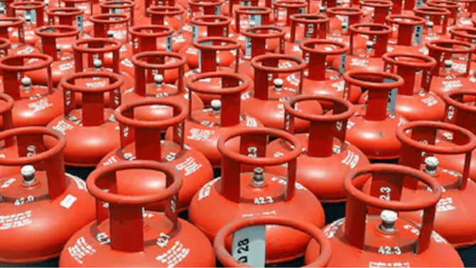 मुंबईकरांसाठी सर्वात मोठी आनंदाची बातमी, LPG संर्दभात मोठी अपडेट, ग्राहकांसाठी विशेष सेवा सुरु