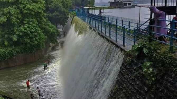 Mumbai Water Level : मुंबईला पाणीपुरवठा करणाऱ्या जलशयांत पाणीसाठा वाढला; आता 7 धरणात किती साठा? जाणून घ्या