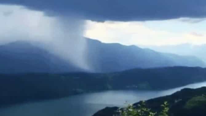 Heavy Rain Alert : राज्यात पावसाने 21 जणांचा मृ्त्यू, नाशकात ढगफूटीचा अंदाज,रेड अलर्टने शाळा-कॉलेज-मंदिर बंद