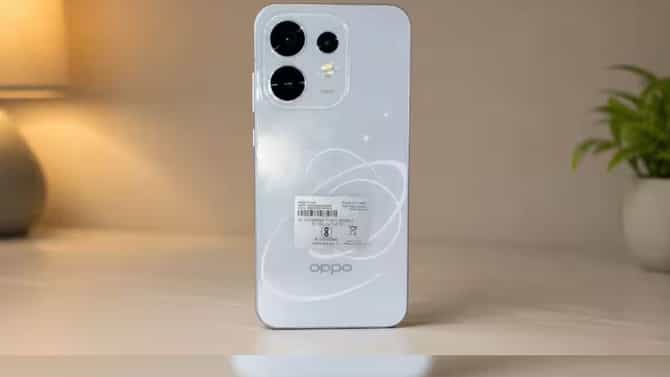 12 GB रॅम आणि 6700mAh बॅटरी असलेला हा फोन लाँच, Samsung-iQOO च्या स्मार्टफोनला देईल दमदार टक्कर