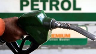 Petrol Diesel Price today : अखेर तसंच घडलं… सकाळी सकाळी पेट्रोल डिझेल.., तुमच्या शहरात असे असतील दर, करा चेक
