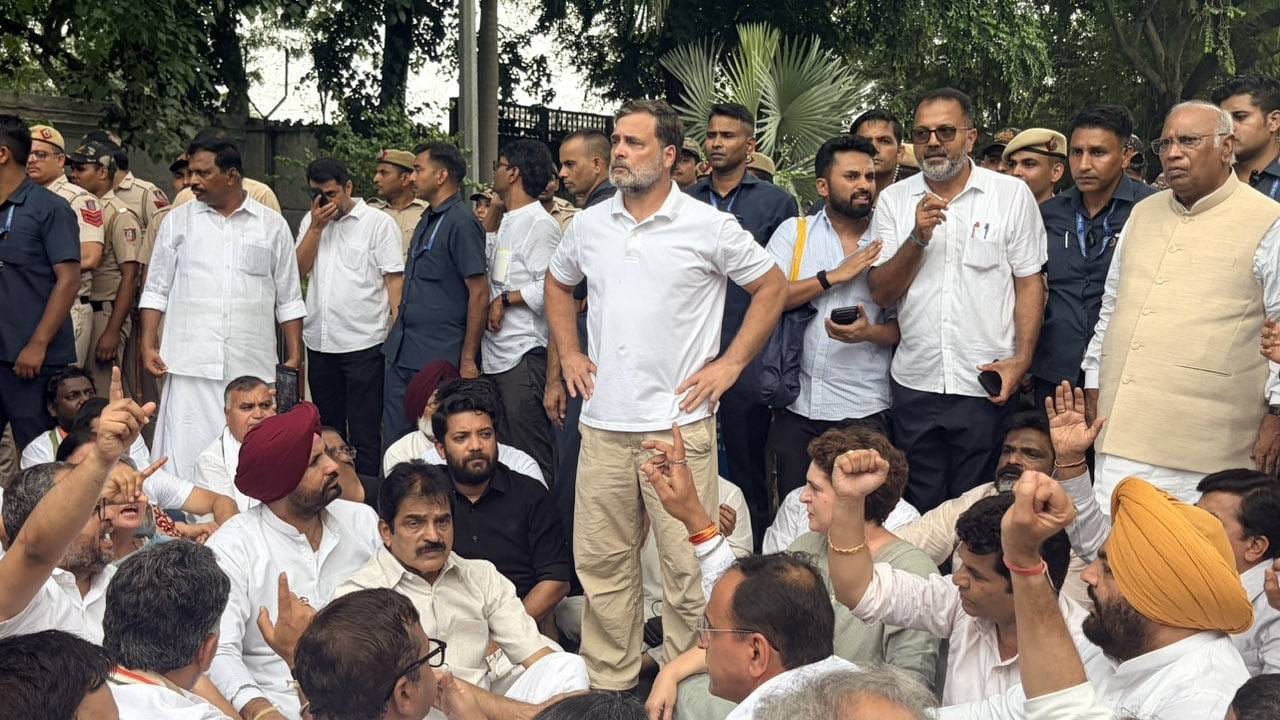 राहुल गांधींच्या 5 मागण्या, संदेश घेऊन जितेंद्र सिंह आता अमित शाहांच्या भेटीला; मोठा निर्णय होणार? राहुल गांधींच्या 5 मागण्या, संदेश घेऊन जितेंद्र सिंह आता अमित शाहांच्या भेटीला; मोठा निर्णय होणार?