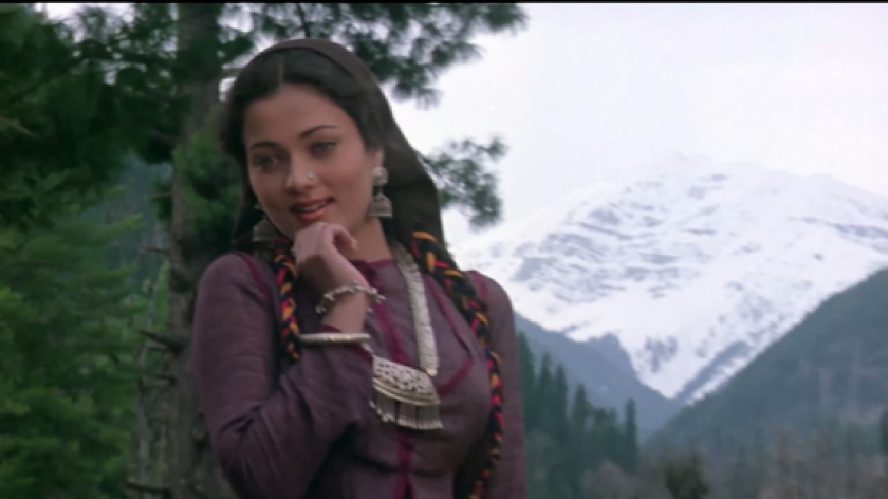 चित्रपटाचे त्या काळातील बजेट सुमारे 1.44 कोटी रुपये होते तर त्याने बॉक्स ऑफिसवर जवळपास 19 कोटी रुपयांची कमाई केली. 5 मिनिटे 25 सेकंदाचे 'हुस्न पहाडों का' हे गाणे आजही अनेकांच्या प्लेलिस्टमध्ये कायमचे स्थान टिकवून आहे.