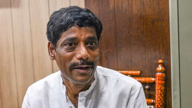पुणे बिल्डर आत्महत्या : माजी आमदार रवींद्र धंगेकर पती-पत्नीला अटकपूर्व जामीन