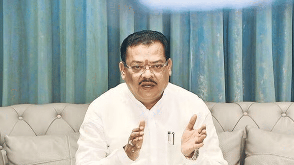 तुमच्याच बेडरूमधील 2025 मधील… महिला नेत्याचा मंत्री शिरसाट यांना इशारा, काय म्हणाल्या?