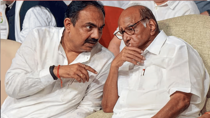 शरद पवार सत्तेत जाण्याच्या चर्चेदरम्यानच आणखी वेगळंच घडलं! पक्षातील नेत्यांकडून भाजप मंत्र्याचं तोंडभर कैतुक शरद पवार सत्तेत जाण्याच्या चर्चेदरम्यानच आणखी वेगळंच घडलं! पक्षातील नेत्यांकडून भाजप मंत्र्याचं तोंडभर कैतुक
