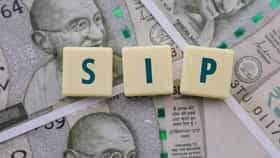 दरमहा 1000 च्या SIP मधून मिळवा 1,00,000 ची पेन्शन; नेमकं कसं?
