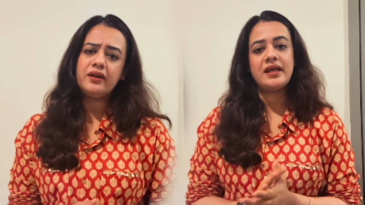 'आमचं इथे व्यवस्थित चाललंय', CJP च्या आंदोलनावर स्पृहा जोशीची कविता, लढ्याला थेट पाठिंबा! 'आमचं इथे व्यवस्थित चाललंय', CJP च्या आंदोलनावर स्पृहा जोशीची कविता, लढ्याला थेट पाठिंबा!