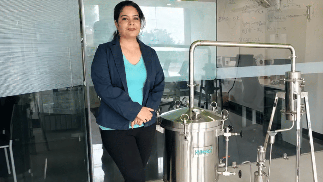 Success Story: फक्त इतके रुपये गुंतवून उभं केलं कोटींचं साम्राज्य; रितू नक्की कोणता व्यवसाय करते, थेट.. Success Story: फक्त इतके रुपये गुंतवून उभं केलं कोटींचं साम्राज्य; रितू नक्की कोणता व्यवसाय करते, थेट..