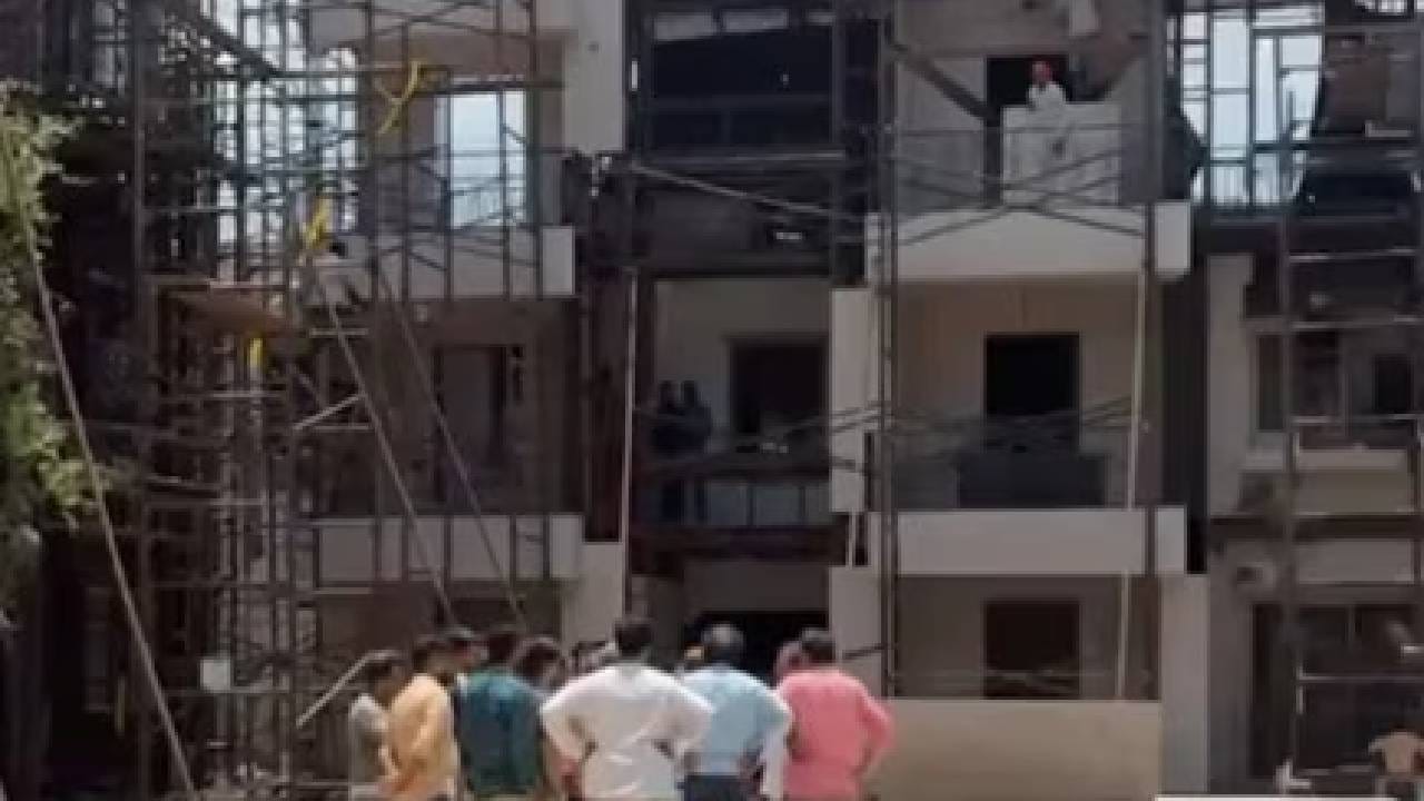 व्हिडीओ व्हायरल झाल्यावर फॅन्सनी वेगवेगळे अंदाज लावायला सुरुवात केली. कोणीतरी विचारले की सेट का तोडला जात आहे, शो बंद होणार आहे का? तर कुणीतरी म्हणाले की, आता गोकुळधामचा संपूर्ण सेट बदलणार आहे का?