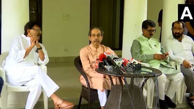 यांच्या डोक्यातील हवा काढायला जनतेला वेळ लागणार नाही; उद्धव ठाकरे यांचा इशारा