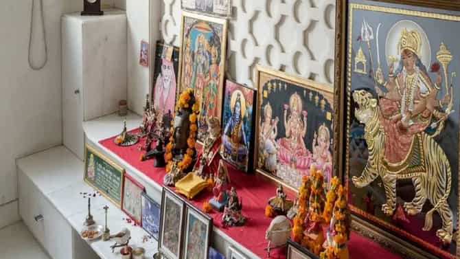 वास्तूशास्त्रात सांगितलेली अत्यंत महत्त्वाची गोष्ट, पाच वस्तू कधीच जमिनीवर ठेऊ नका