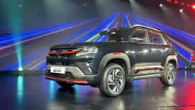 Maruti Brezza खरेदी करायचीय, किती हवा पगार, Down Payment - EMI हप्ता.
