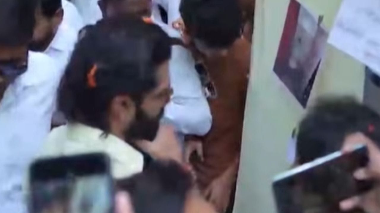 तसेच विद्यार्थ्यांना चांगल्या सुविधा द्या, चांगलं जेवण द्या. आमचे मुलं इथून पुढे दररोज पहाणी करतील असंही यावेळी अमित ठाकरे यांनी म्हटलं आहे.