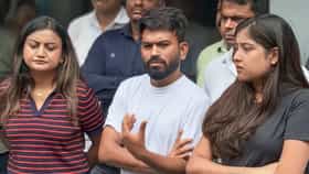 एकमेकांच्या Gfला कमिटीवर...अभिजीत दीपकेंवर CJPच्या दोन सदस्यांचे आरोप.