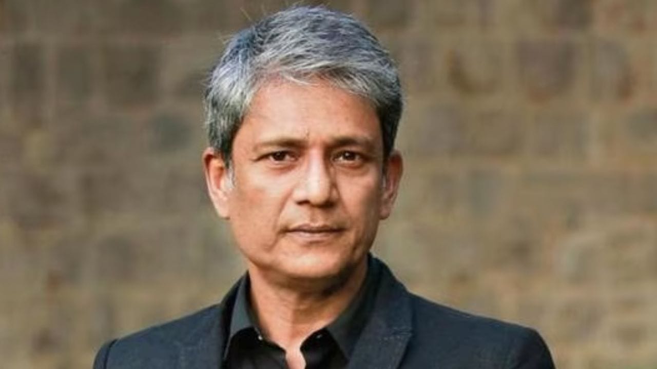आपल्या आजोबांनी दिलेल्या शिकवणीवर बोलतांना त्यांनी म्हटले की, माझ्या आजोबांनी मला सुफी विचारांची शिकवण दिली, असेही यादरम्यान त्यांनी सांगितले.