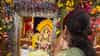 प्राजक्ता माळीने मुंबईतील या प्रसिद्ध मंदिरात जाऊन केली नागदेवतेची पूजा, शेअर केले खास फोटो