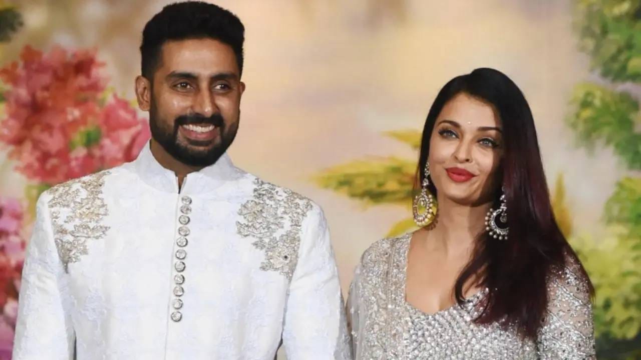 Abhishek Bachchan- Aishwarya Rai : मुंबई, लंडन नव्हे, या शहरात सुरू झाली ऐश्वर्या-अभिषेकची लव्हस्टोरी, मुलीचंही खास कनेक्शन; इतक्या वर्षानंतर... Abhishek Bachchan- Aishwarya Rai : मुंबई, लंडन नव्हे, या शहरात सुरू झाली ऐश्वर्या-अभिषेकची लव्हस्टोरी, मुलीचंही खास कनेक्शन; इतक्या वर्षानंतर...