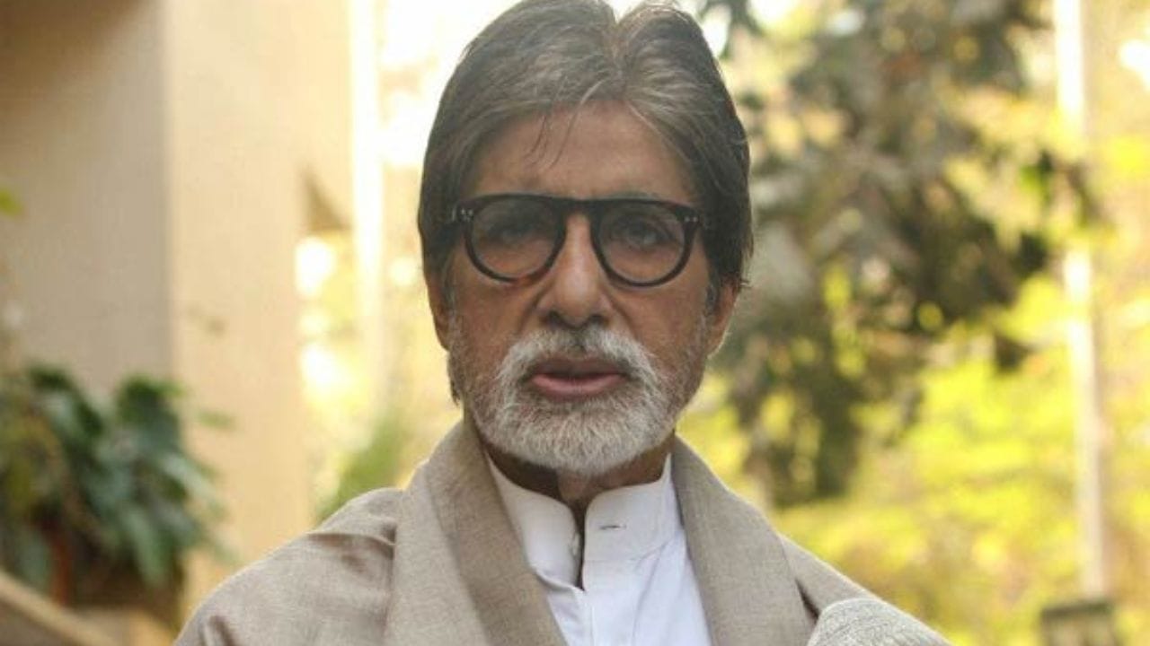 अमिताभ बच्चन यांनी मागितली थेट माफी, ती एक चूक, थेट म्हटले, मला.. अमिताभ बच्चन यांनी मागितली थेट माफी, ती एक चूक, थेट म्हटले, मला..