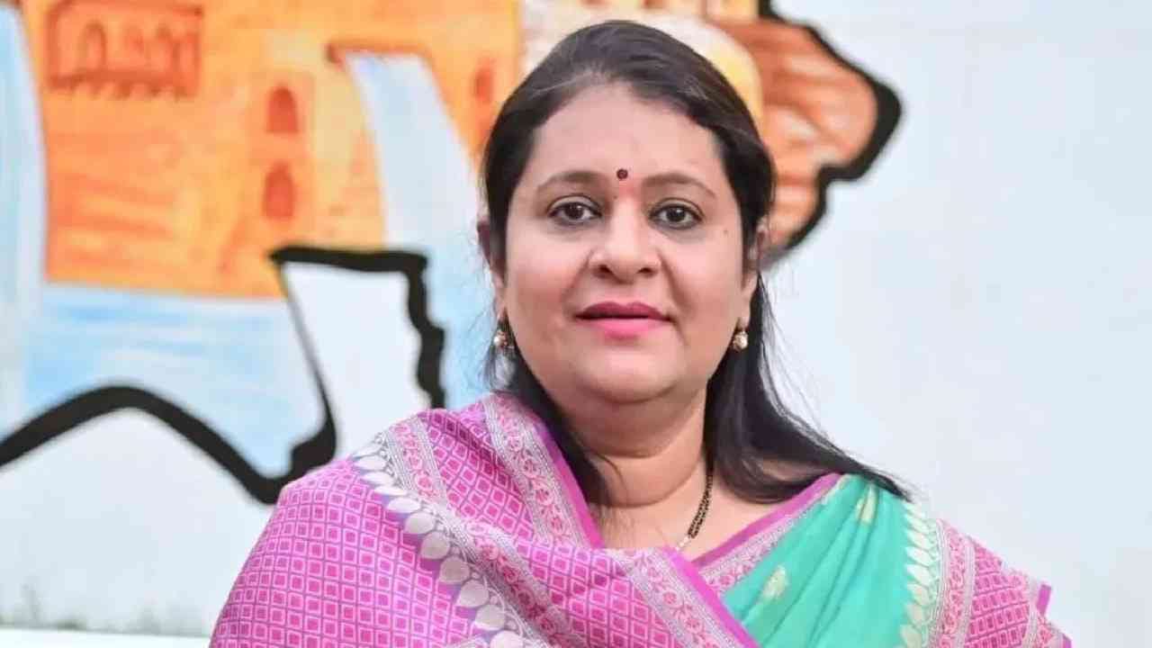 Archana Patil : अर्चना पाटील यांचं खळबळजनक वक्तव्य, म्हणाल्या 'माझ्या या वक्तव्याचा मुख्यमंत्री देवेंद्र फडणवीस यांना राग येईल' Archana Patil : अर्चना पाटील यांचं खळबळजनक वक्तव्य, म्हणाल्या 'माझ्या या वक्तव्याचा मुख्यमंत्री देवेंद्र फडणवीस यांना राग येईल'