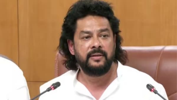 भ्रष्टाचाराच्या आरोपांनंतर काँग्रेसच्या बड्या मंत्र्याला द्यावा लागला राजीनामा, राजकारणात खळबळ