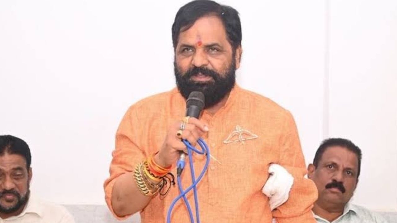 मला खात्री होती कोट मिळणार... भरत गोगावले यांनी बोलून दाखवली मनातली गोष्ट.. मला खात्री होती कोट मिळणार... भरत गोगावले यांनी बोलून दाखवली मनातली गोष्ट..