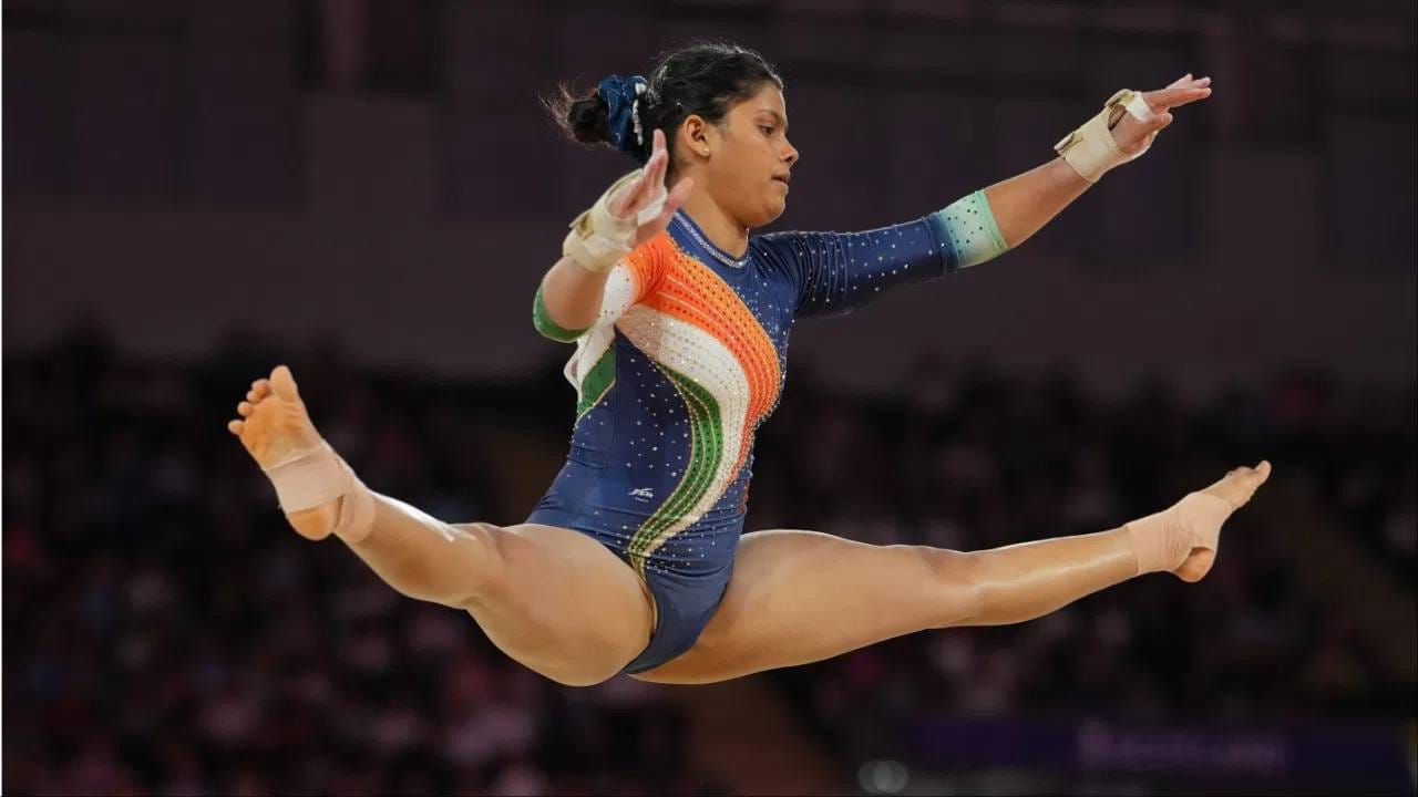 भारताकडून आर्टिस्टिक जिमनास्टिक क्रीडा प्रकारात आठ स्पर्धांना भाग घेतला होता. पण भारताच्या एकही पदक पडलं नाही. त्यामुळे भारतीय क्रीडाप्रेमींची निराशा झाली. (Photo: PTI)