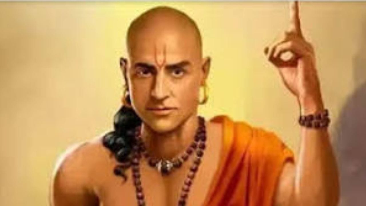 Chanakya Niti : नवीन व्यवसाय सुरू करताय? मग या गोष्टी कायम लक्षात ठेवा, चाणक्य यांनी सांगितला बिझनेस मंत्र Chanakya Niti : नवीन व्यवसाय सुरू करताय? मग या गोष्टी कायम लक्षात ठेवा, चाणक्य यांनी सांगितला बिझनेस मंत्र