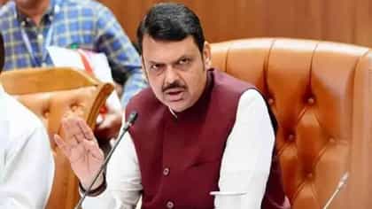 2030 पर्यंत 50 टक्के पेट्रोल-डिझेलची आपली गरज..मुख्यमंत्र्यांचं मोठं...