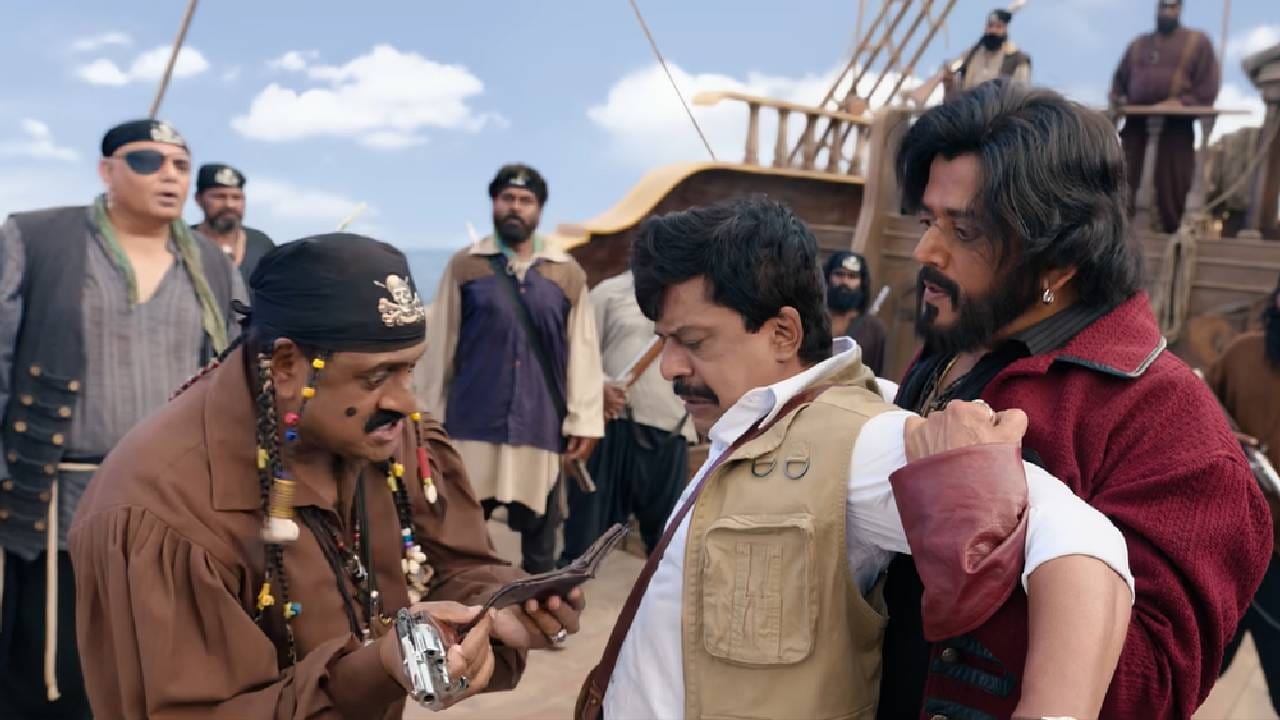 थिएटरमध्ये इतर दमदार चित्रपटांची टक्कर असतानाही या चित्रपटाने दमदार कमाई केली आहे. पहिल्या आठवड्यानंतर इतर चित्रपटांशी सामना झाल्याने कमाईत बराच चढउतार पहायला मिळाला. या चित्रपटाला फारसे सकारात्मक रिव्ह्यूज तर मिळाले नाहीत, तरीही त्यातील कॉमेडी प्रेक्षकांना पोट धरून हसायला भाग पाडत आहे.