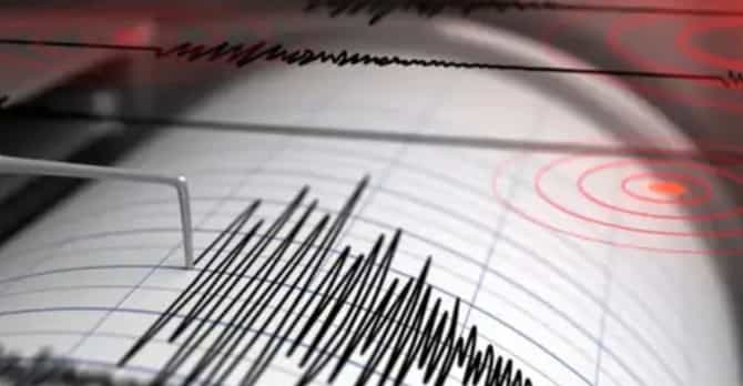 Delhi Earthquake : भल्या पहाटे भूकंप; गाढ झोपेत असताना बसले हादरे, नागरिक भयभीत