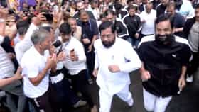 ठाणे मॅरेथॉनमध्ये धावले उपमुख्यमंत्री एकनाथ शिंदे..