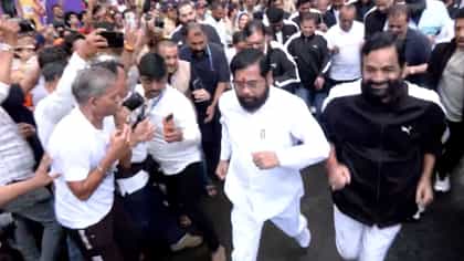ठाणे मॅरेथॉनमध्ये धावले उपमुख्यमंत्री एकनाथ शिंदे...