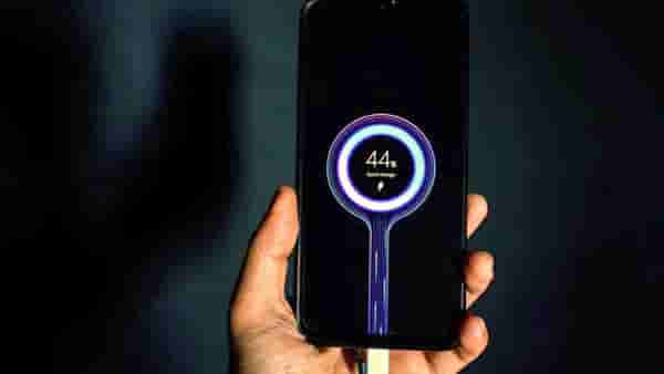 25W, 33W, 67W... चार्जर आणि फोनच्या चार्जिंगचं नातं काय? चार्जिंग कशी मोजतात? 99 टक्के लोकांना माहिती नाही