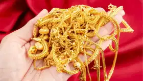 सोनं स्वस्त झालं रे... 10 ग्रॅमच्या मंगळसुत्राला लागणार फक्त....