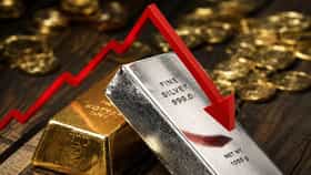 Todays Gold Rate: रक्षाबंधनाच्या अगोदरच सोन्याचा भाव धडाम, 10 ग्रॅमच्या चेनसाठी लागणार फक्त... वाचा आजचा भाव काय
