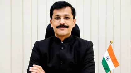तुकाराम मुंढे यांचा नोकरशाहीला आरसा, स्पष्ट केली अधिकाऱ्यांची जबाबदारी.