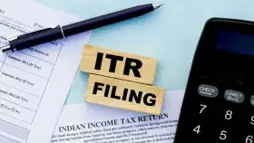 अमेरिकन क्लाइंटकडून डॉलरमध्ये पगार? जाणून घ्या कराचे नियम, ITR आणि GST चे संपूर्ण गणित