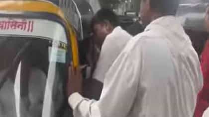 कांदिवलीत लिंक रोडवर मराठी सक्तीविरोधात रिक्षा चालकांची दादागिरी.