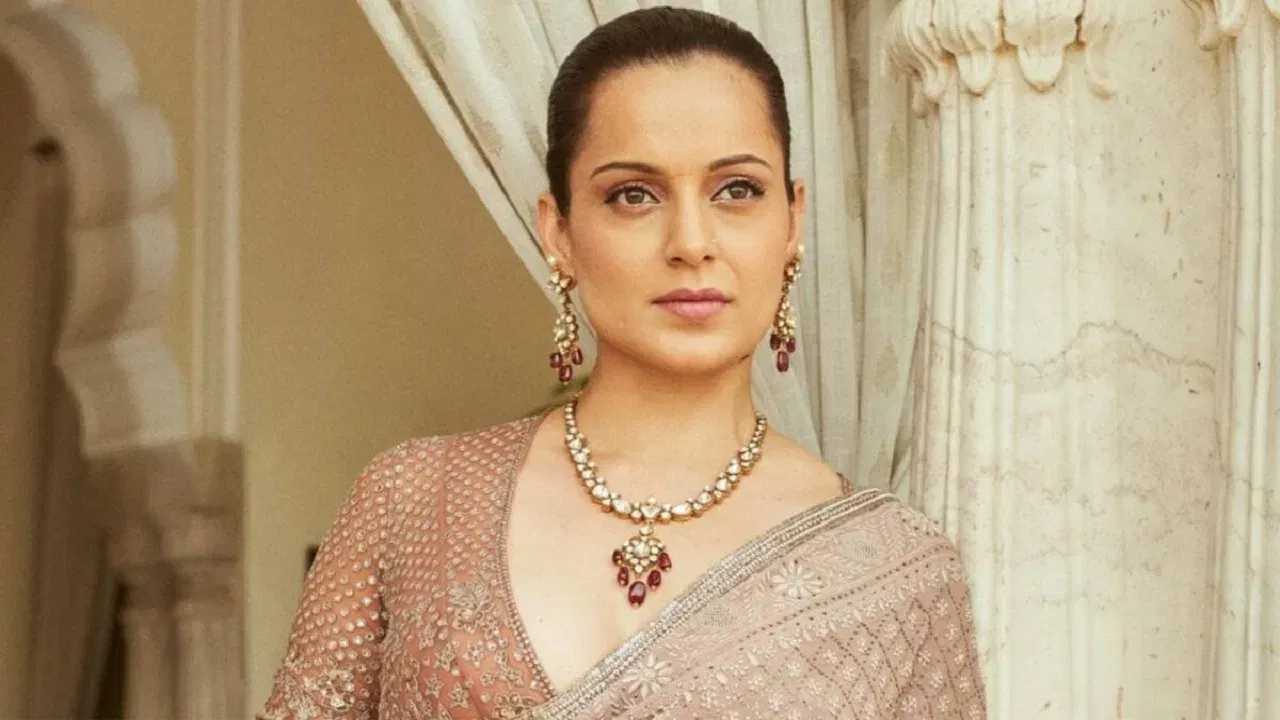कंगना रणौत खासदारकीचा राजीनामा द्या अन्... काँग्रेस नेत्याच्या टीकेने एकच खळबळ; संघाचं नाव घेत हल्लाबोल! कंगना रणौत खासदारकीचा राजीनामा द्या अन्... काँग्रेस नेत्याच्या टीकेने एकच खळबळ; संघाचं नाव घेत हल्लाबोल!